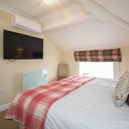 Bay Horse Inn Goldsborough แนร์สเบอเรอ ภายนอก รูปภาพ
